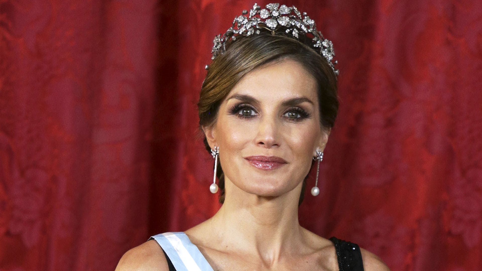 Vuelven las cenas de gala al Palacio Real: ¿qué tiara escogerá doña Letizia?