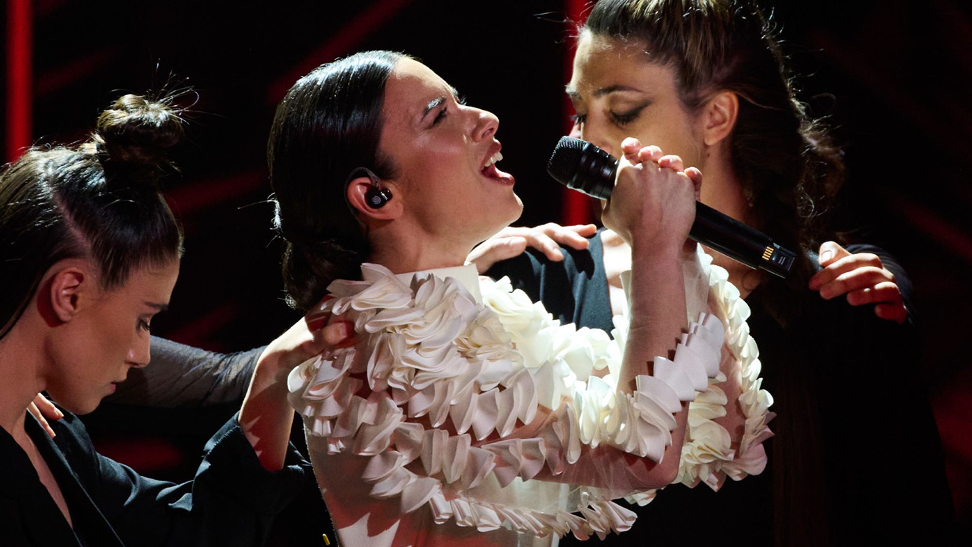 De la emocionante actuación de Blanca Paloma al momento fan de Carolina Gaitán: lo mejor de la gala de los Premios Platino 2023