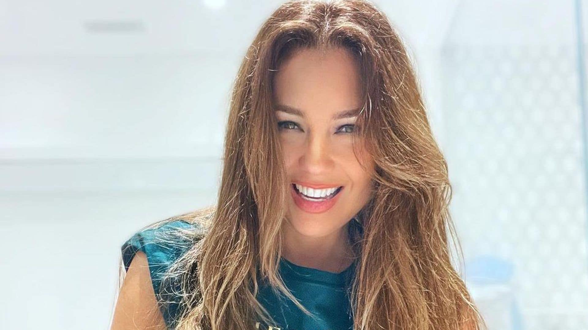 Thalía hace realidad un sueño de su infancia con un mensaje de su ídola