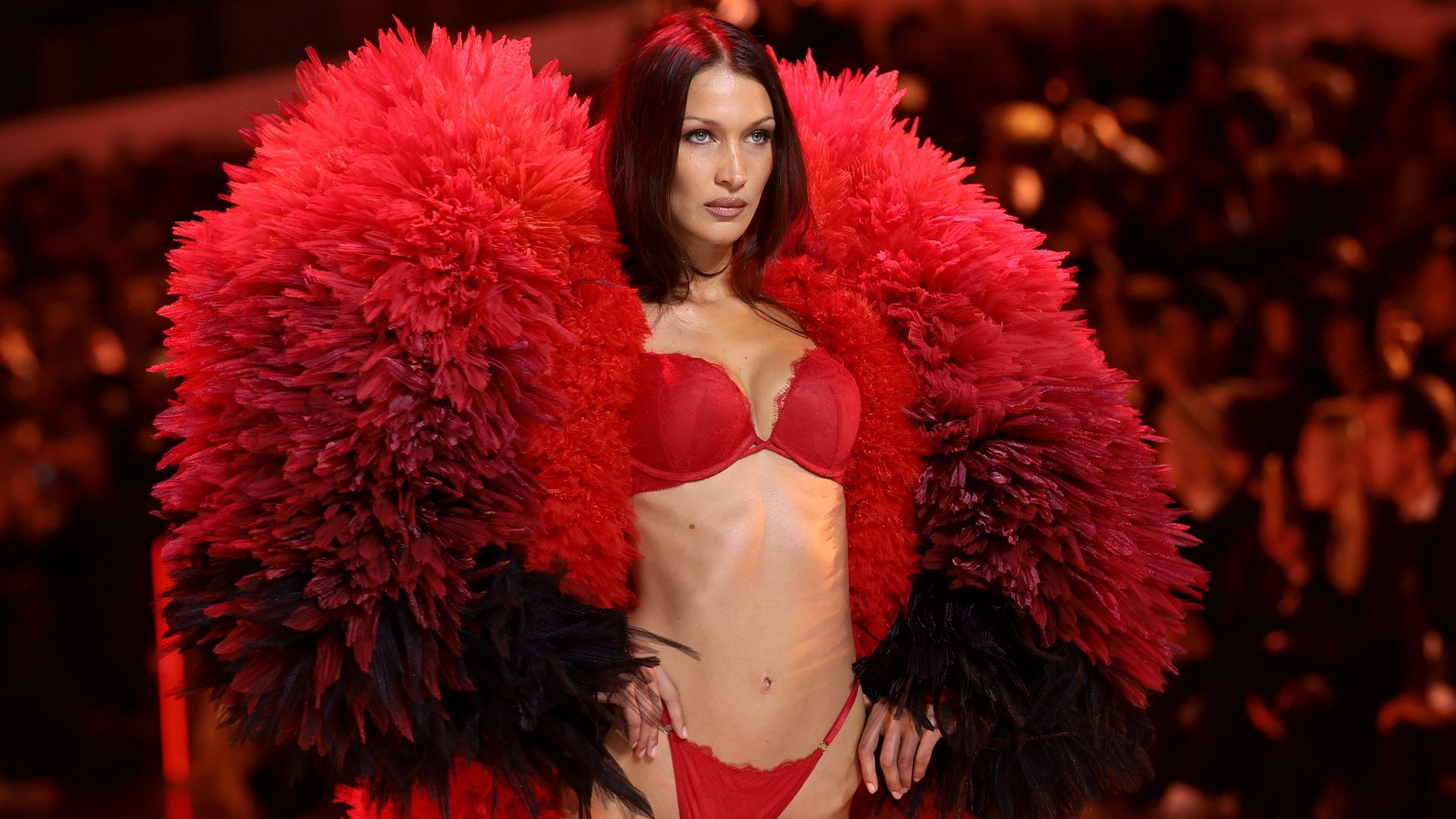 Bella Hadid Victoria's Secret Fashion Show 2024