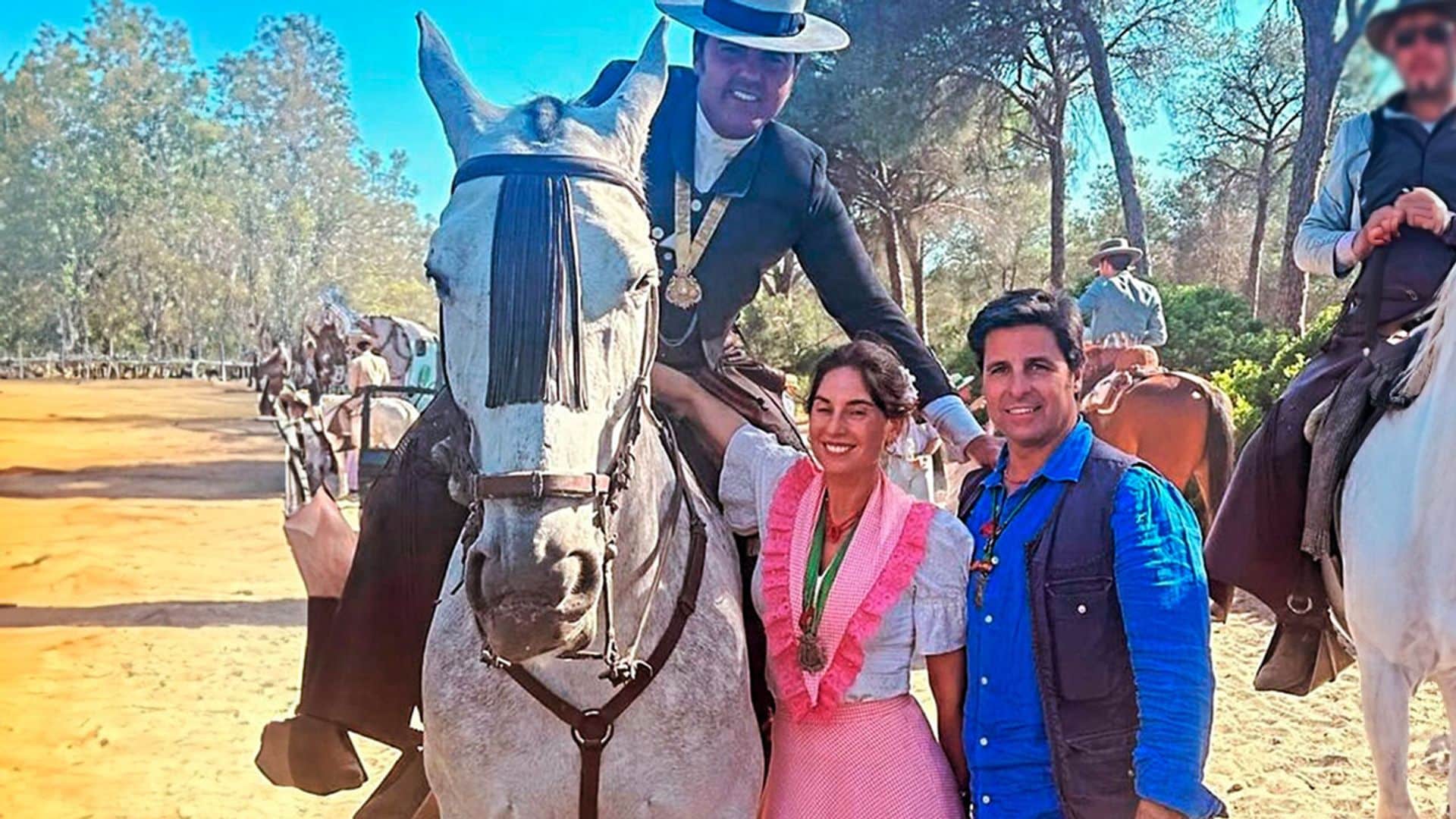 Francisco Rivera y Lourdes Montes viven el camino más especial con el bautizo rociero de sus hijos, de ocho y cinco años