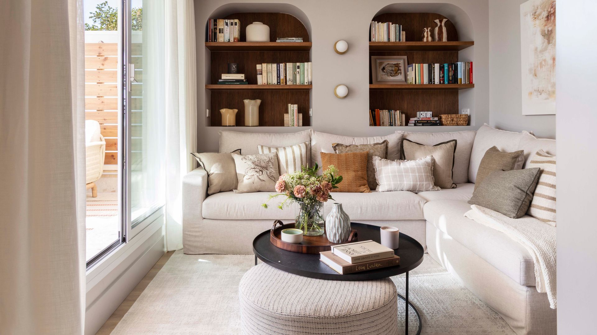 Salón diseñado por Pia Capdevila Interiorismo con estilismo de Carmen Figueras.