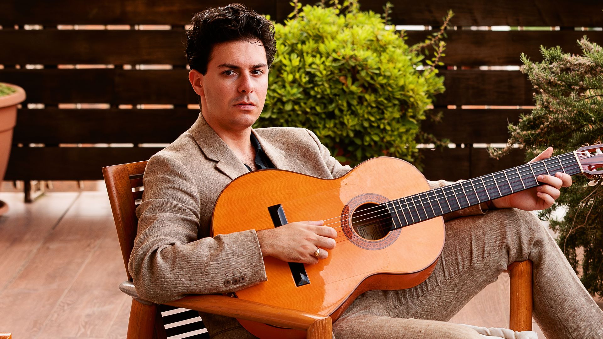 Alfred García, más sincero que nunca: "Nunca imaginé que una canción mía sonaría en un parto"