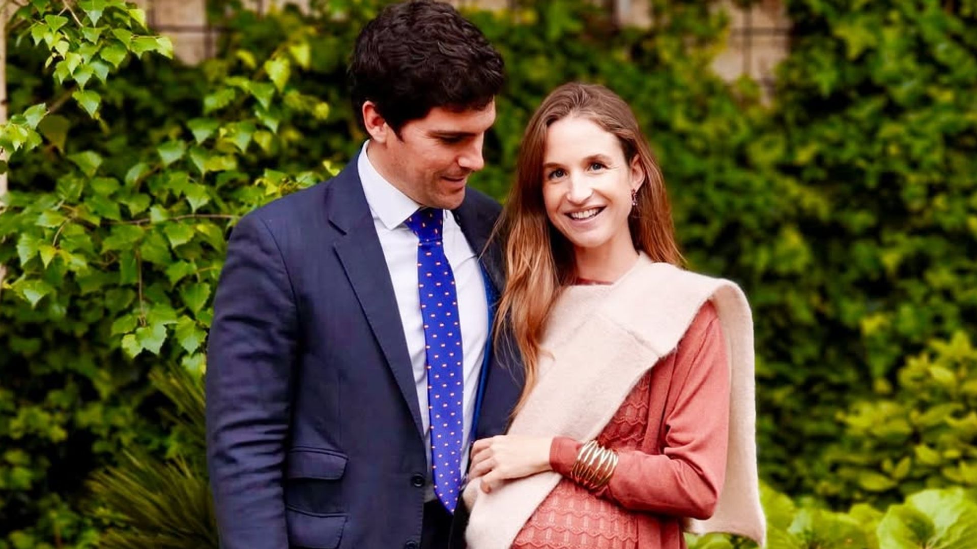 Alejandra Corsini y Alejandro Muñoz Lazaga se convierten en padres por cuarta vez y presentan a su hija