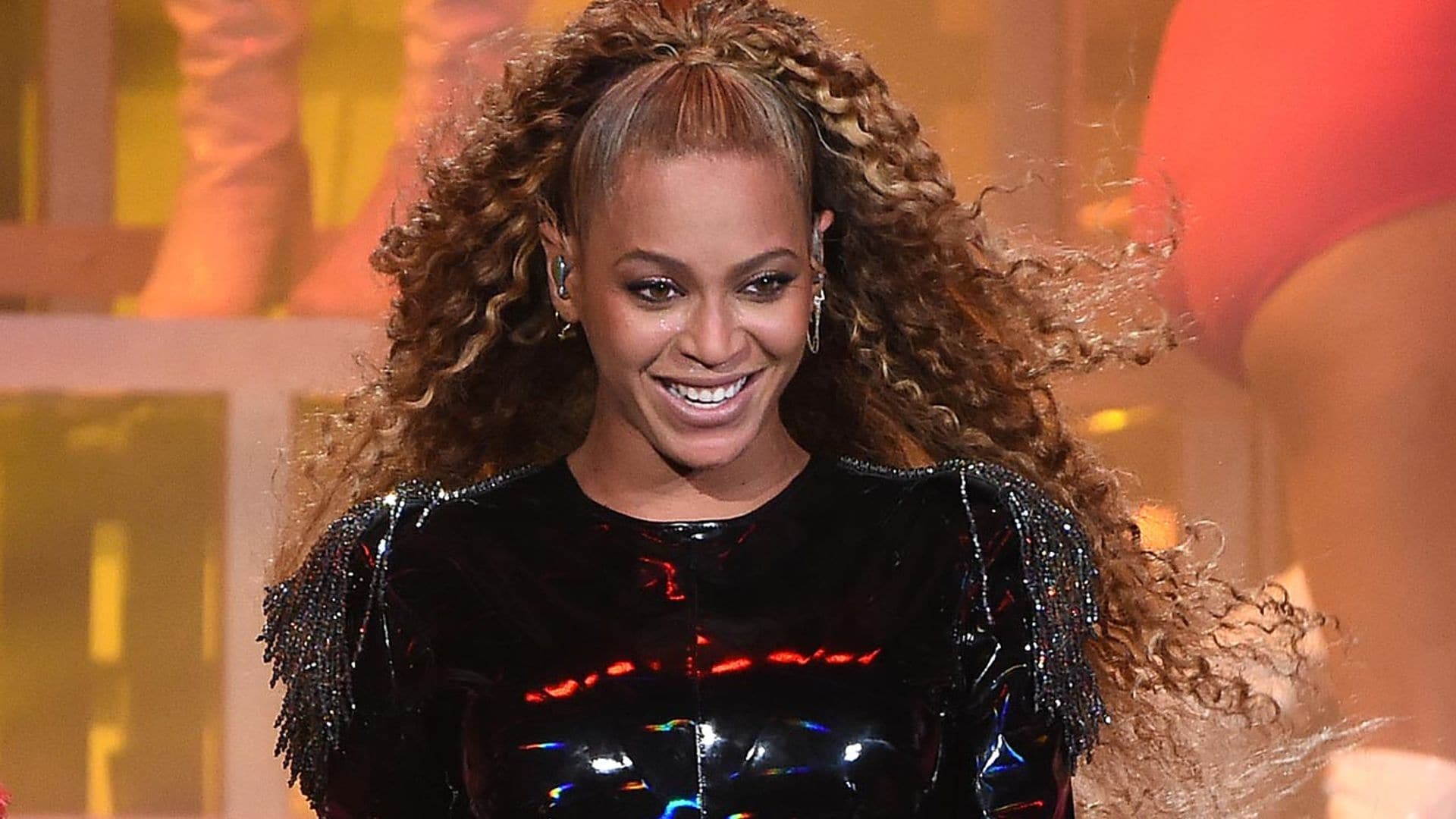 Beyoncé podría hacer historia en los próximos premios Grammy, ¿contra quién compite?