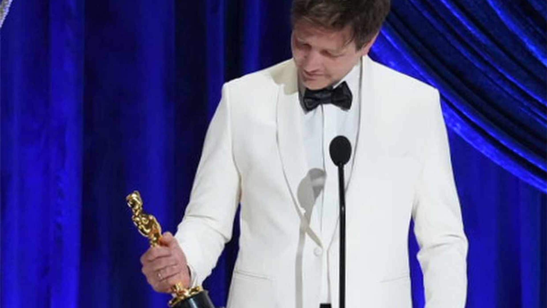 Thomas Vinterberg ('Otra ronda') dedica el Oscar a su hija fallecida: 'Ha ocurrido un milagro y tú eres parte'