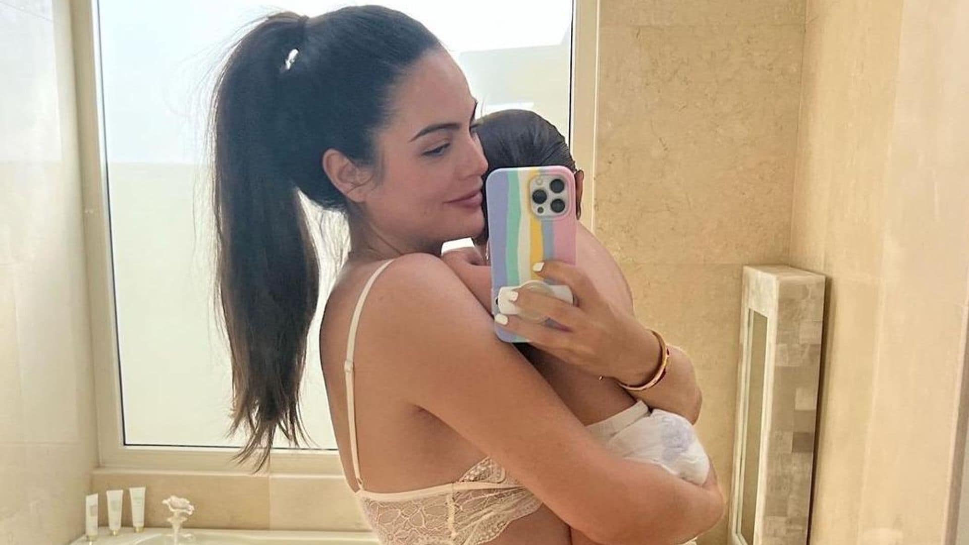 Ximena Navarrete comparte su realidad en el postparto