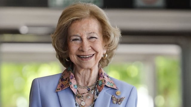 La reina Sofía en Ourense inaugurando en congreso del Banco de Alimentos 