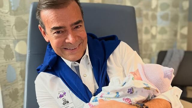Toño Mauri y su nieto