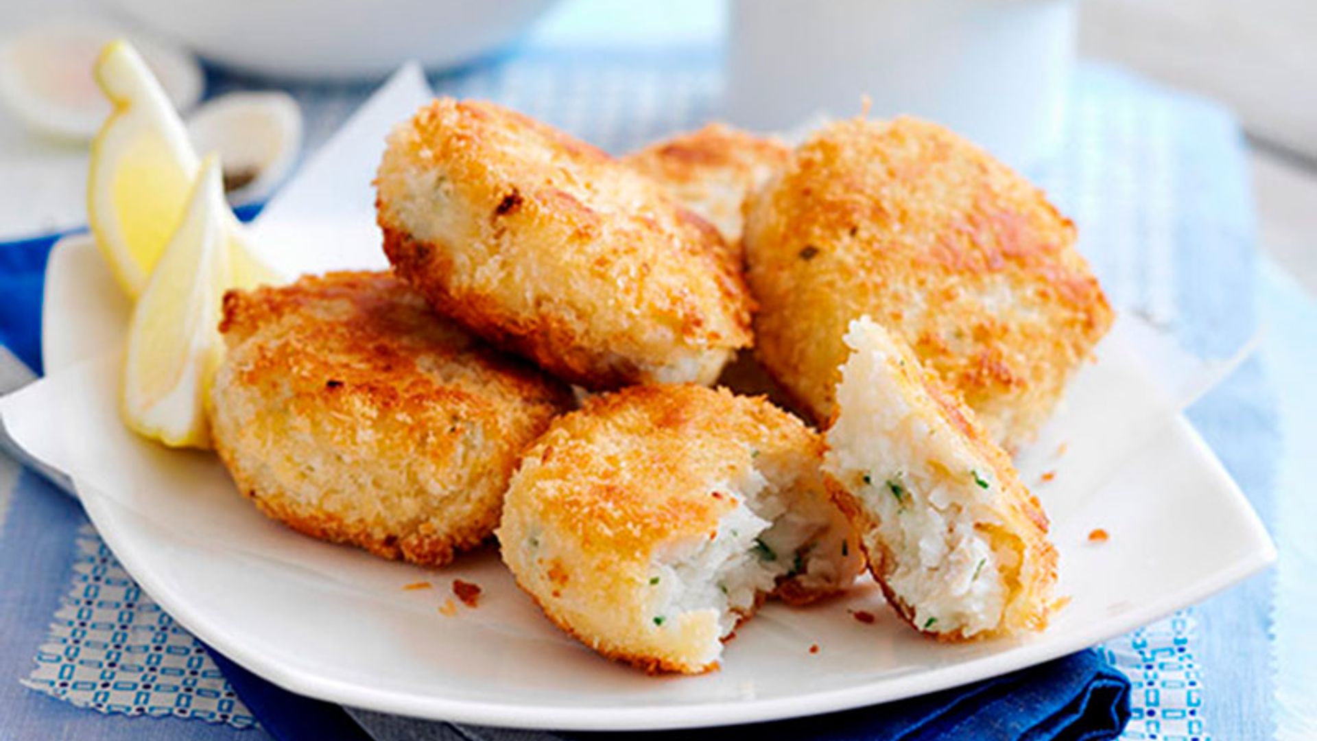 Croquetas de merluza con hierbabuena