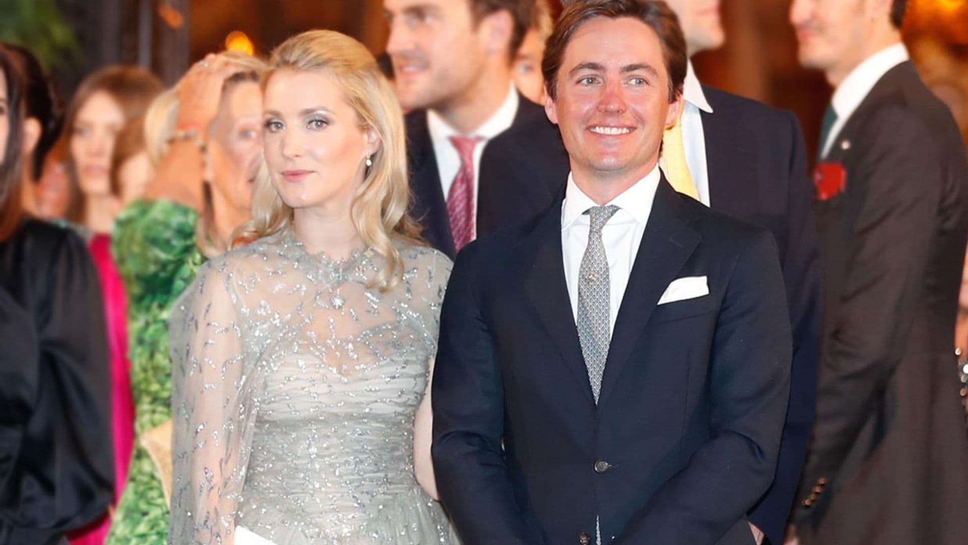 La llamativa elección de Ekaterina Malysheva: el mismo vestido para dos bodas en solo 15 días