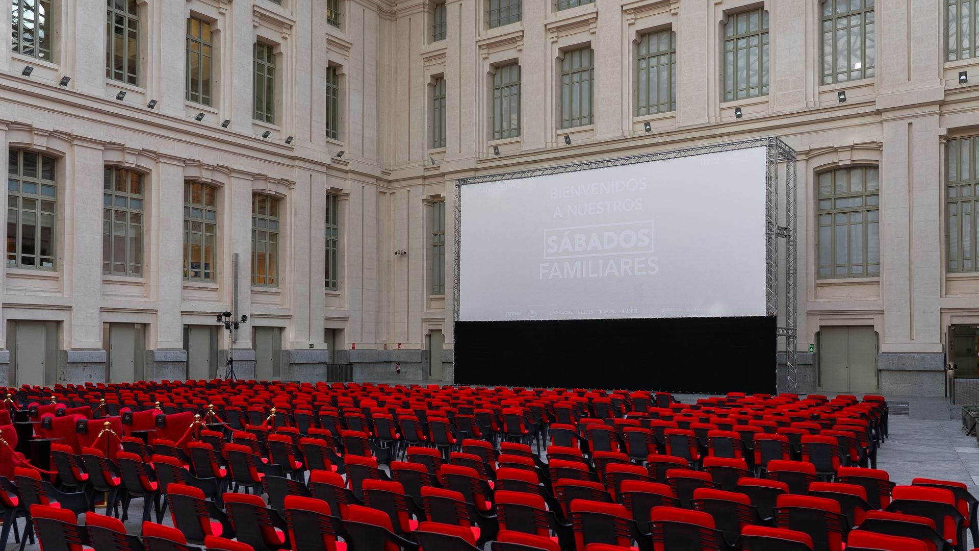 Cibeles de cine, el gran cine de verano en la Galería de Cristal de CentroCentro, Madrid.