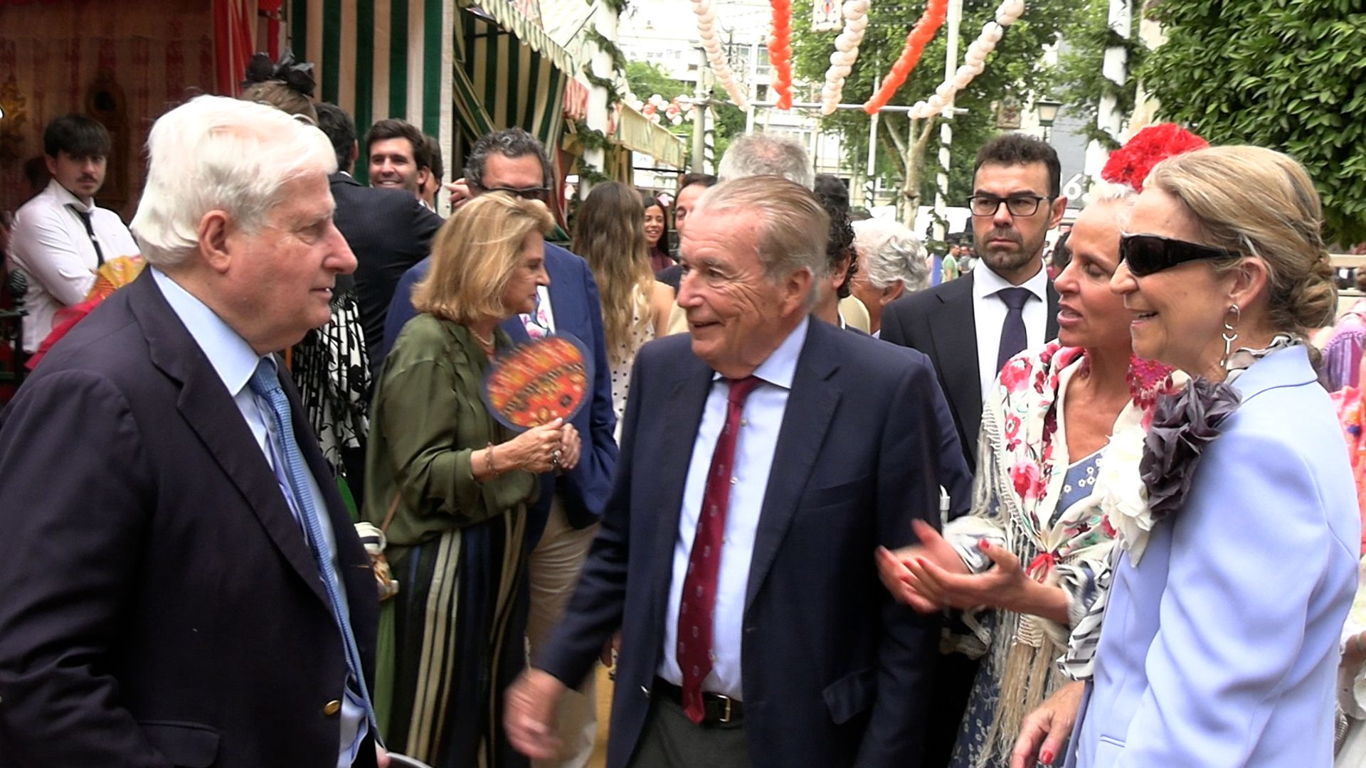 El duque de Alba con la infanta Elena en la Feria de Abril