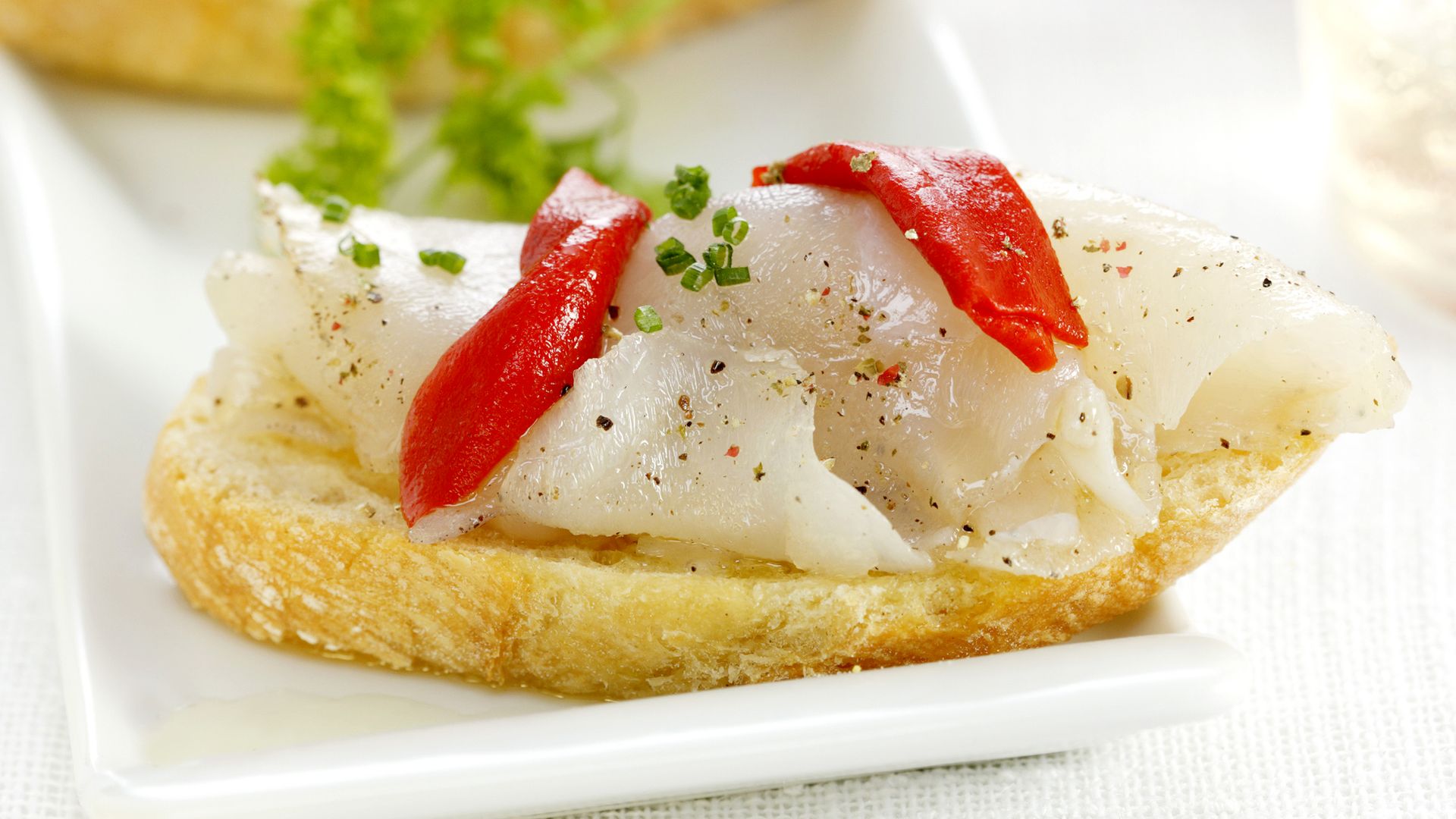Canapés de bacalao: 4 ideas fáciles, vistosas y muy ricas
