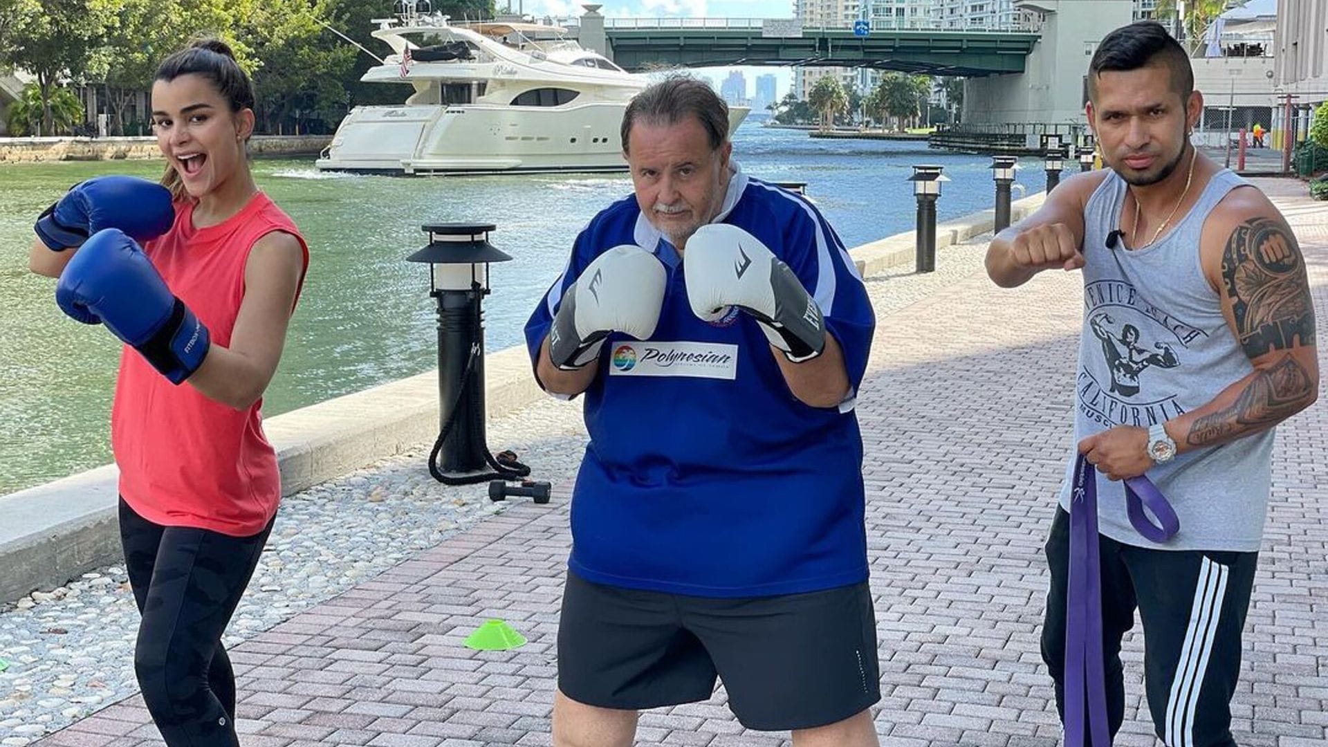 Raúl de Molina se pone los guantes de box y entrena con el coach de las estrellas