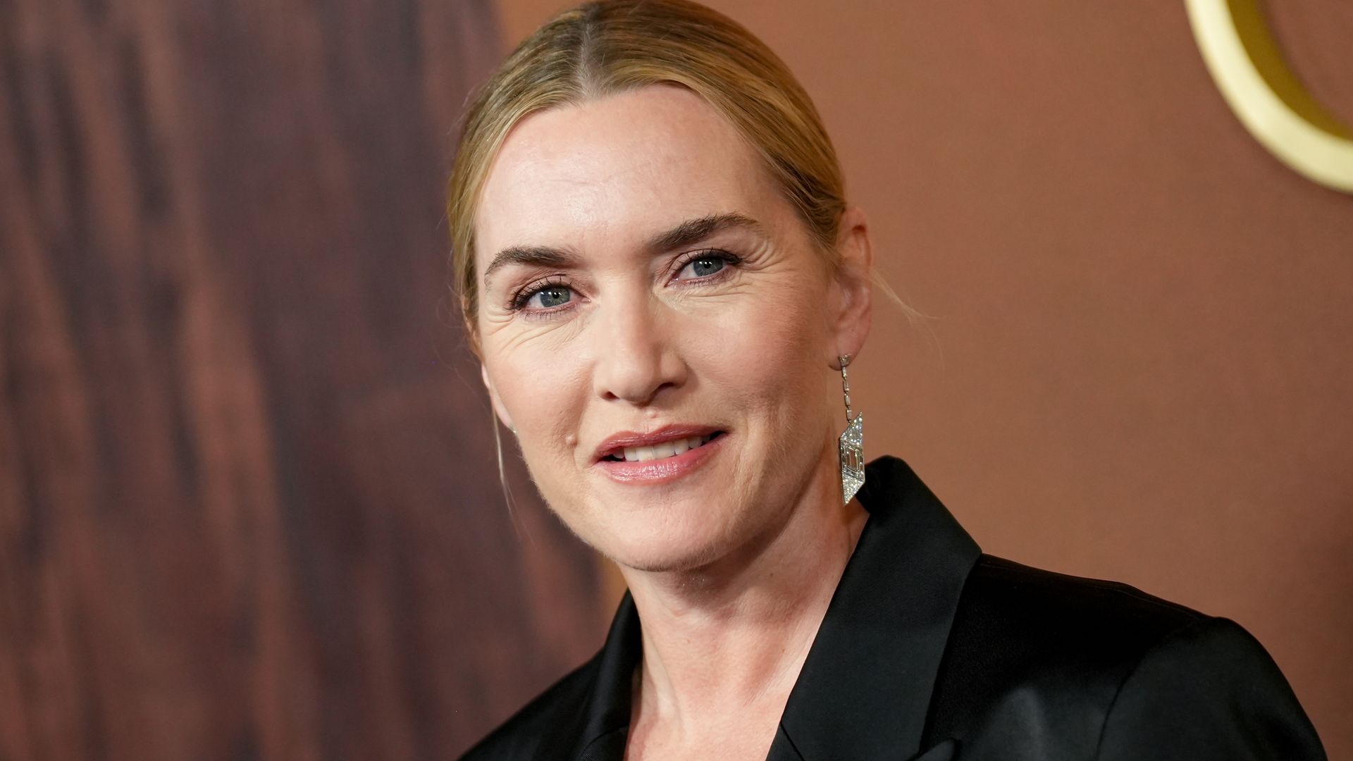 Kate Winslet (50) revela el hábito que le ayuda a dormir tranquila: “No creas las cosas que dicen”