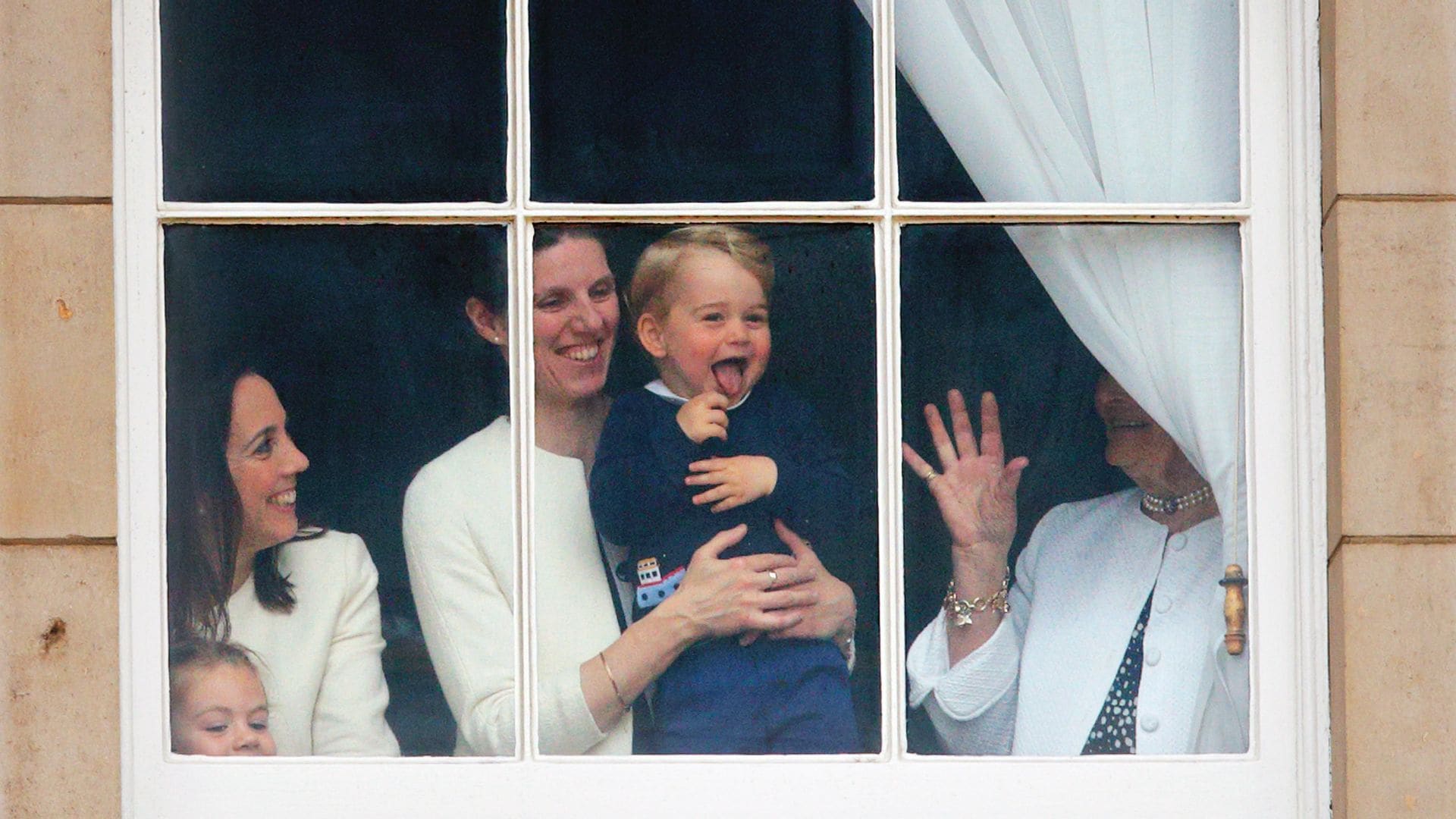 El inesperado título que el rey Carlos III ha concedido a la niñera española de los príncipes George, Charlotte y Louis