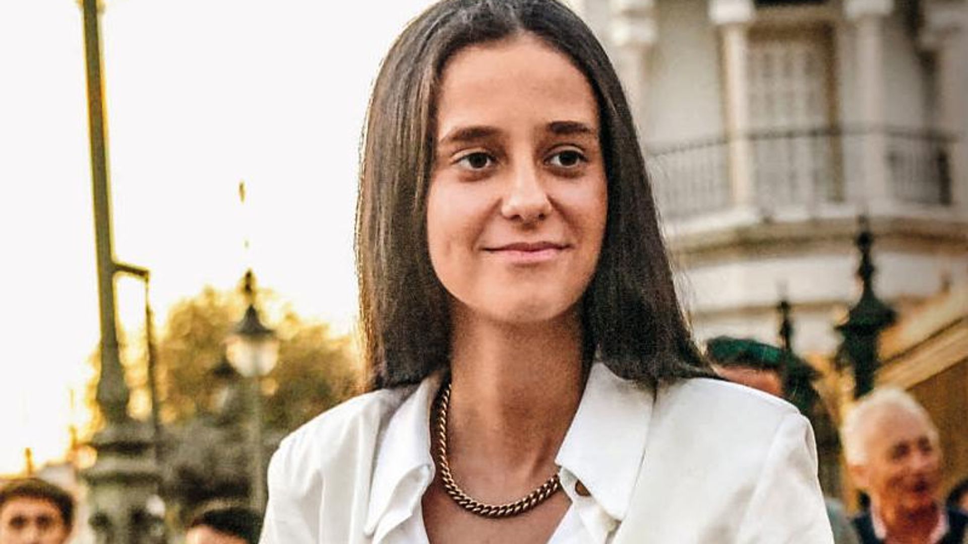 Victoria de Marichalar y su original estilo para una tarde de toro