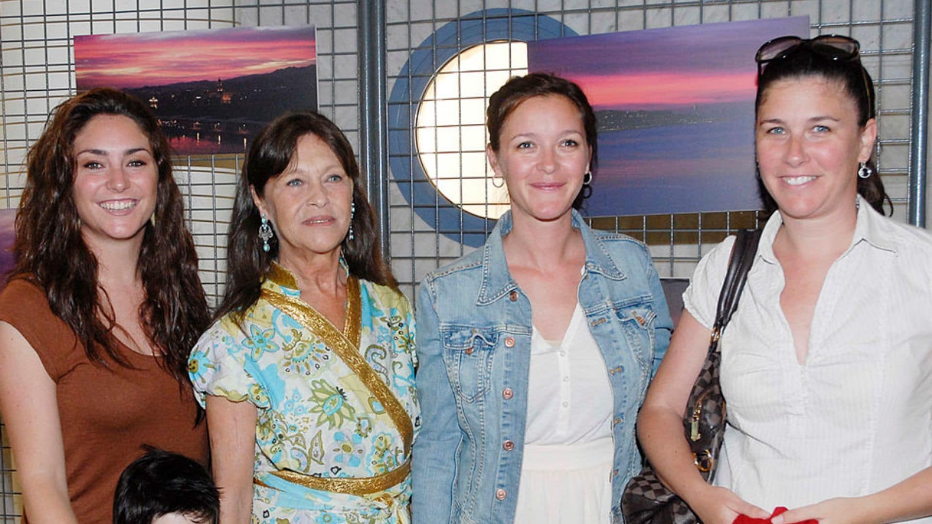 Pepa Flores cumple 76 años tras la reciente muerte del gran amor de su vida y arropada por sus tres hijas