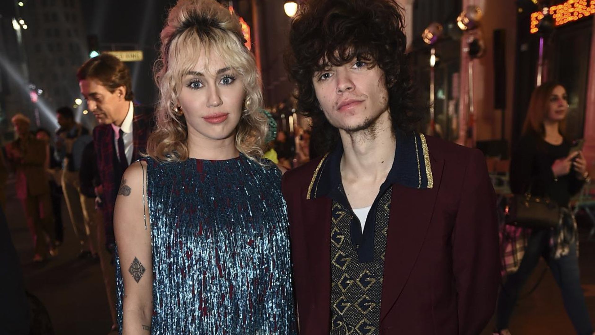 Miley Cyrus, amor a la mexicana con su particular Jim Morrison