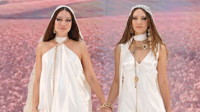Grace y Melissa Villarreal en el desfile de Immaclé