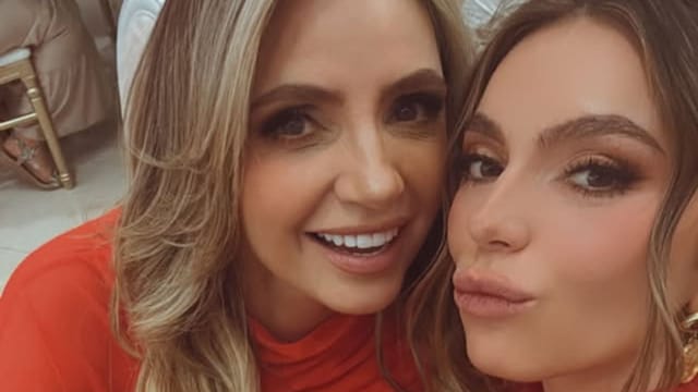 Angélica Rivera y Sofía Catro lucieron radiantes en rojo