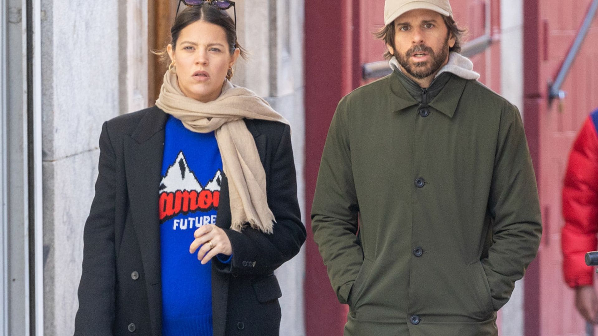 Isabelle Junot y Álvaro Falcó, de paseo por Madrid, a la espera de convertirse en padres por primera vez