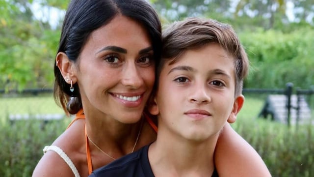 Antonela Roccuzzo con su hijo mayor Thiago, de 12 años.