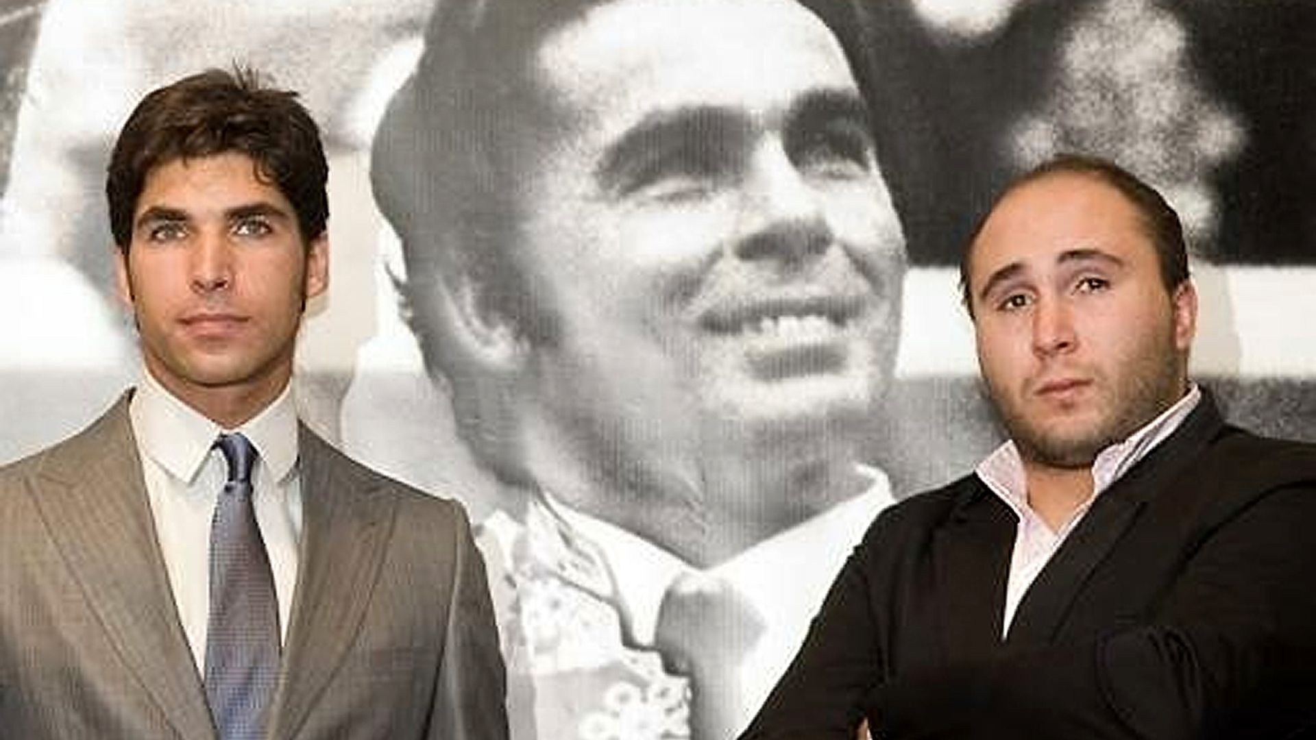 El mensaje de cariño de Cayetano Rivera a su hermano Kiko al que se suman Eva González y Lucía Rivera