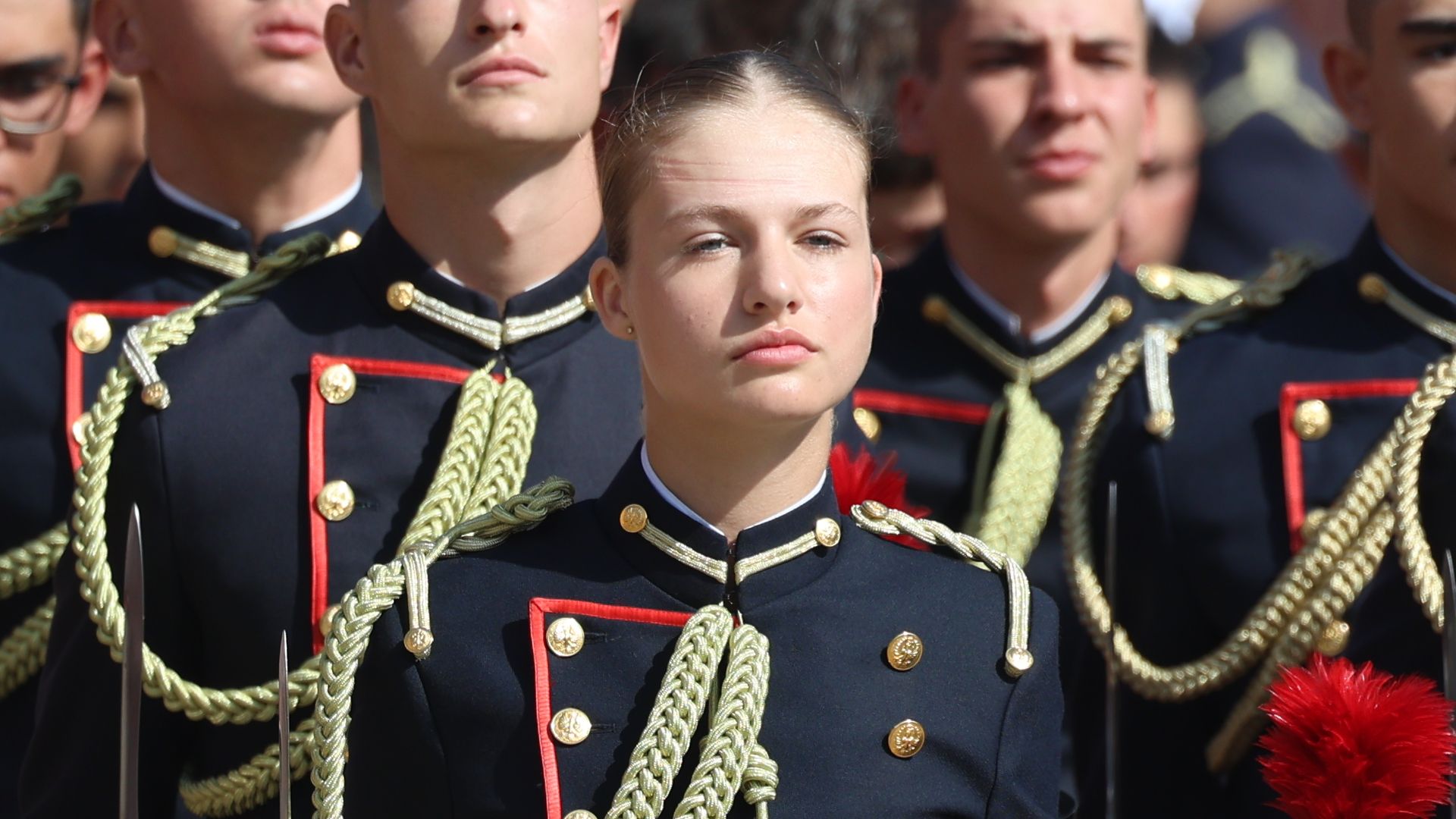 Tras culminar sus tres años de instrucción en los tres ejércitos, la Princesa de Asturias da el paso hacia su nueva etapa universitaria