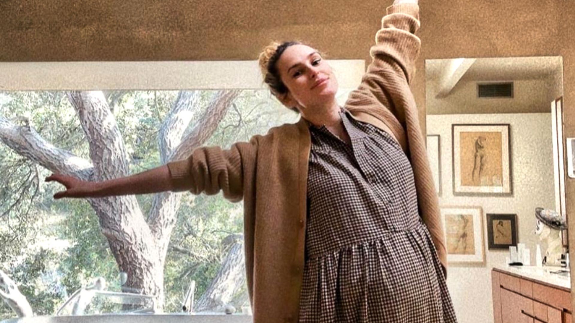¡Rumer Willis ya es mamá! La actriz presenta a su primera hija, Louetta