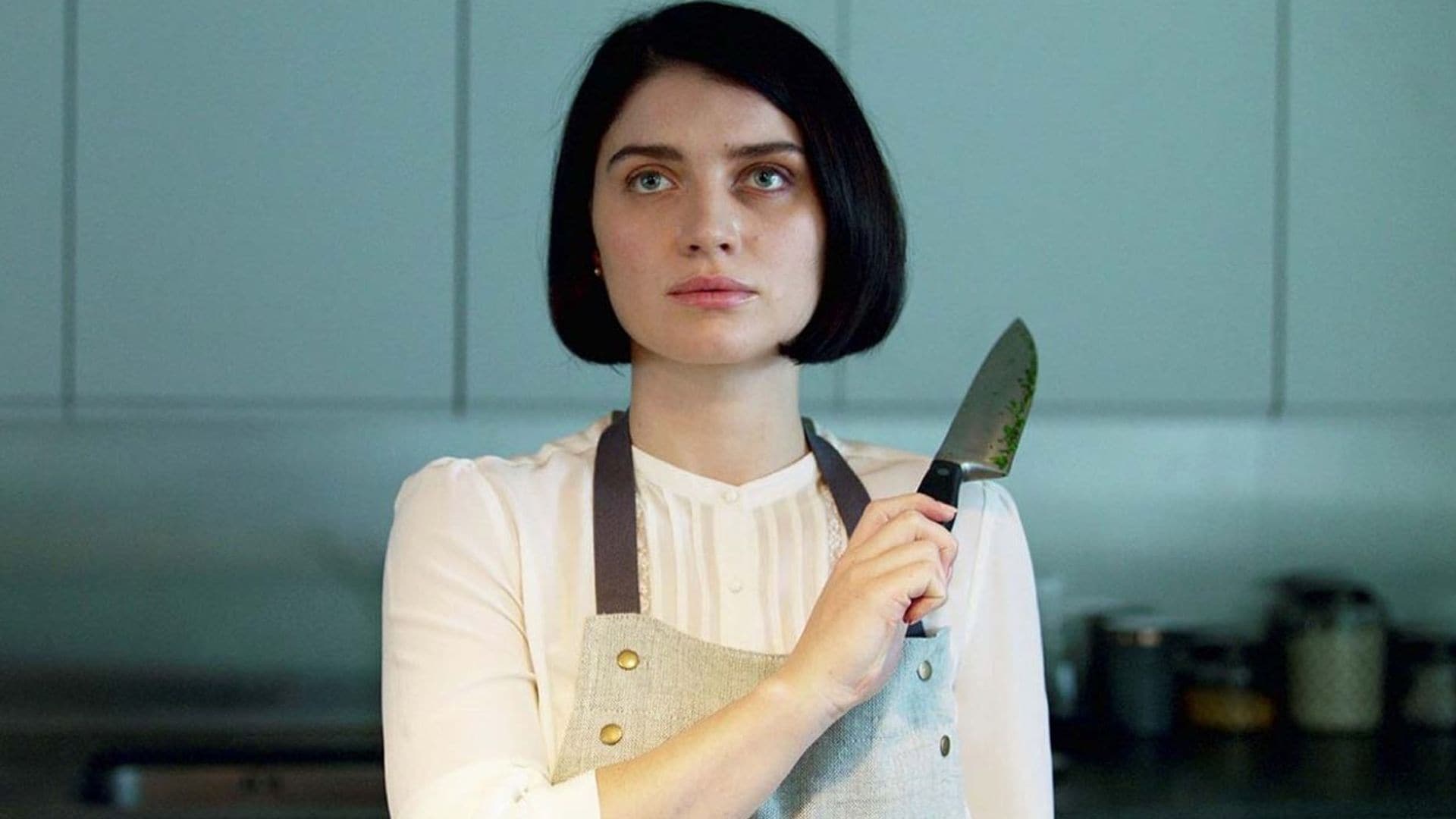 Eve Hewson, la hija de Bono (U2), arrasa con la nueva y desconcertante serie 'Detrás de sus ojos'