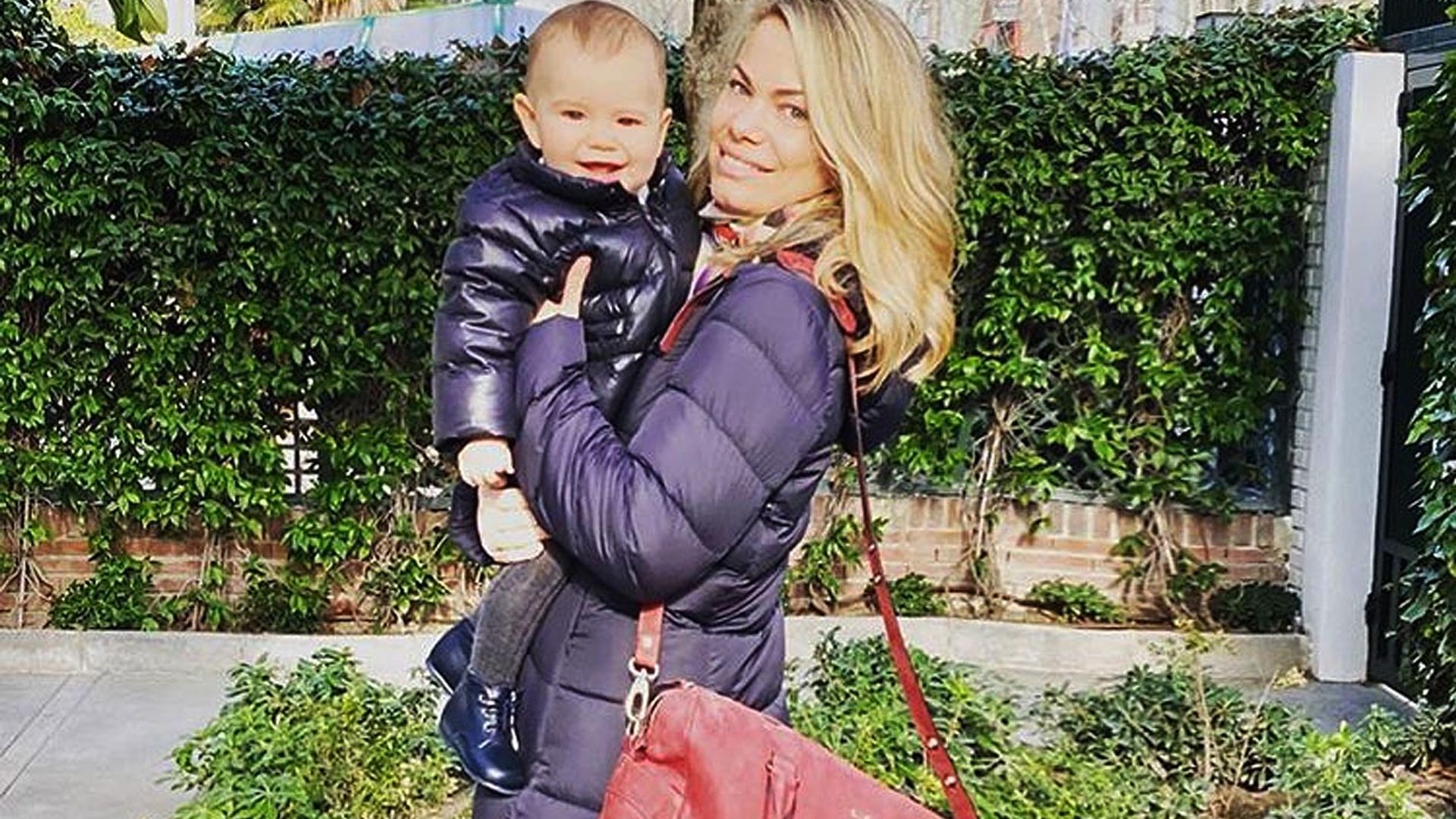 Beltrán, el hijo pequeño de Carla Goyanes, cumple 10 meses y lo celebra con ¡sus primeros pasitos!