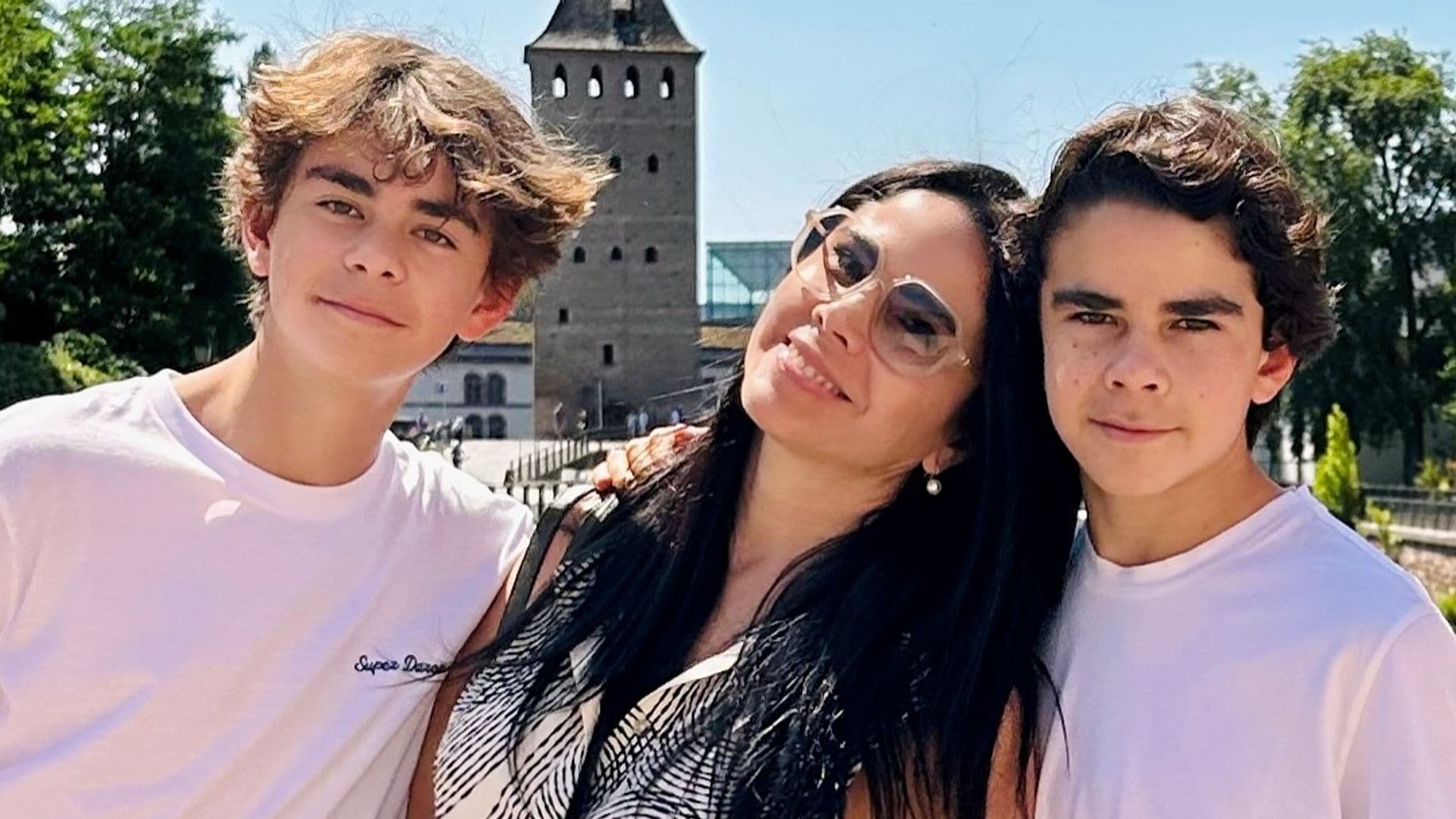Paola Rojas y sus gemelos, Leonardo y Paulo