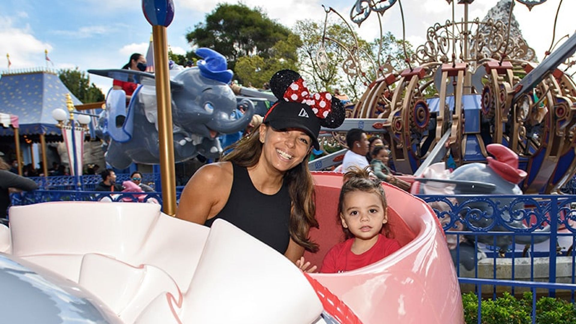 Eva Longoria y su hijo Santiago, los protagonistas de una inolvidable escapada por Disneyland