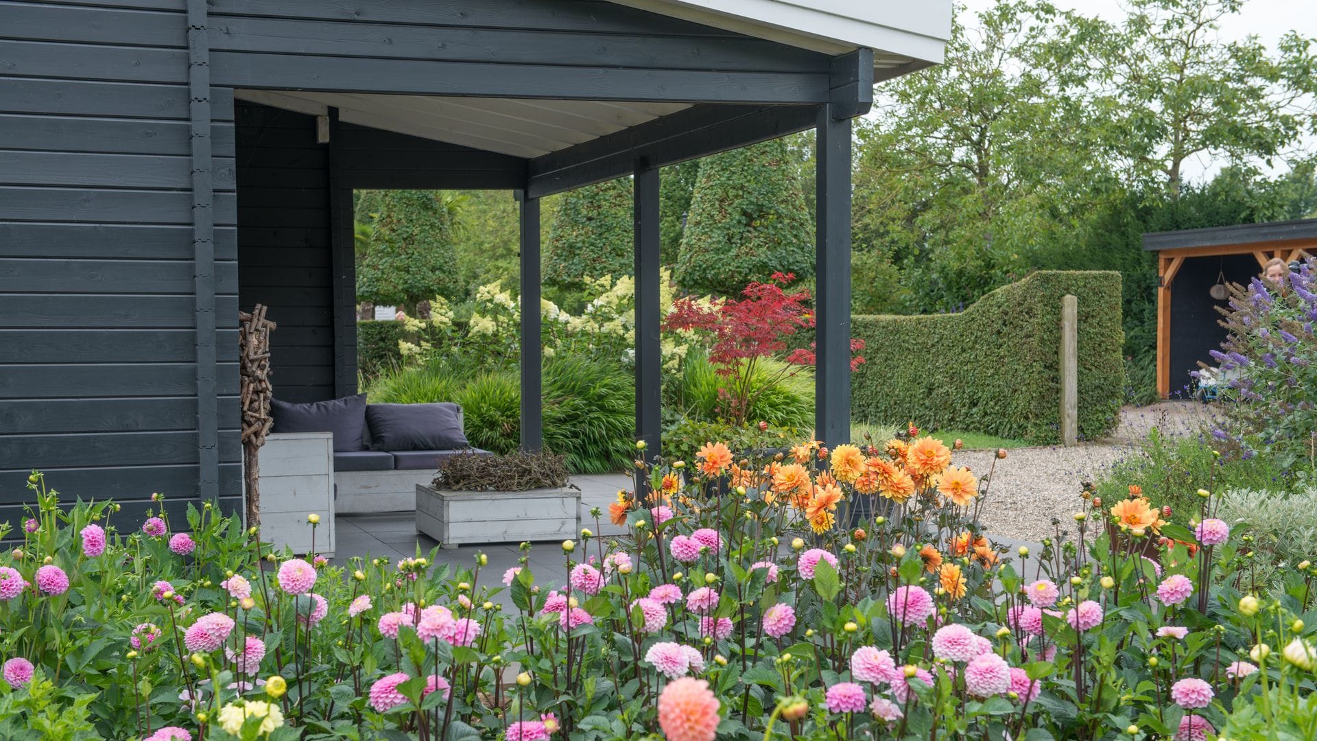 Jardines regenerativos: suelos vivos, más biodiversidad y menos químicos para combatir la crisis climática