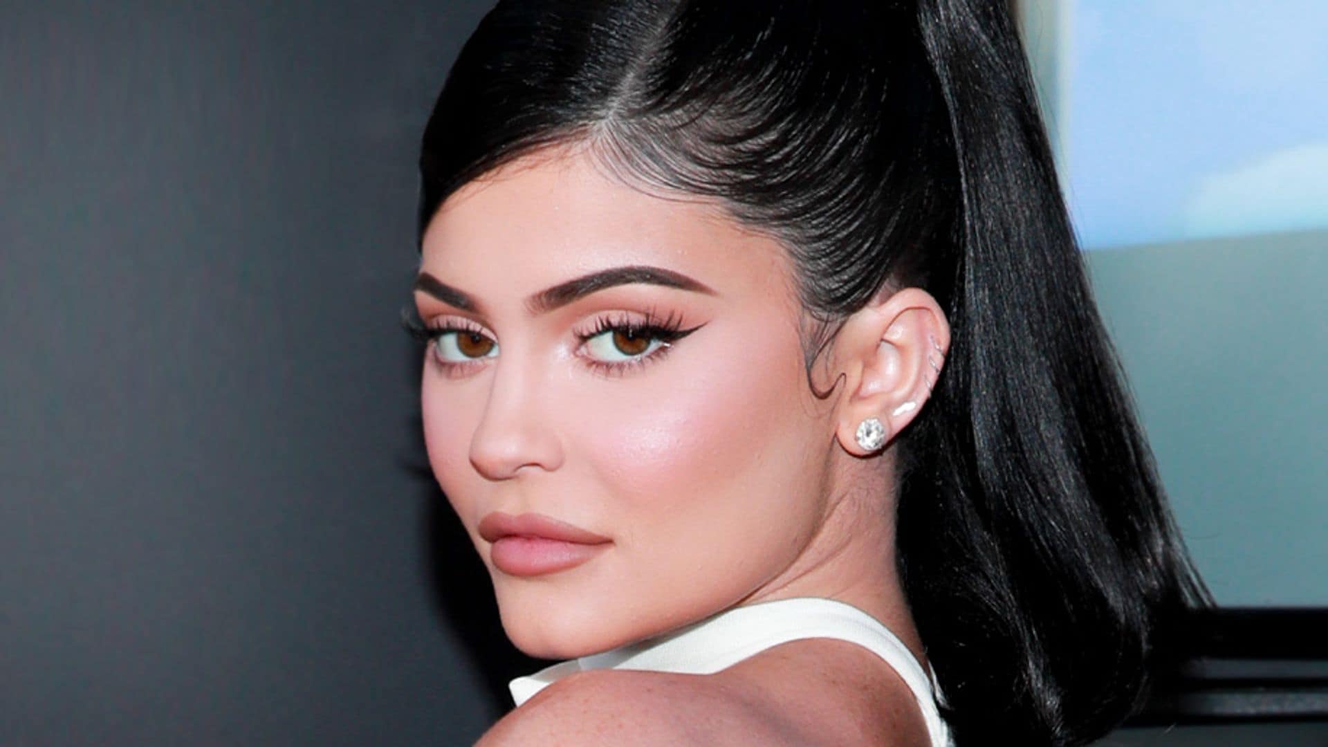 Los 10 imprescindibles del 'makeup routine' de Kylie Jenner
