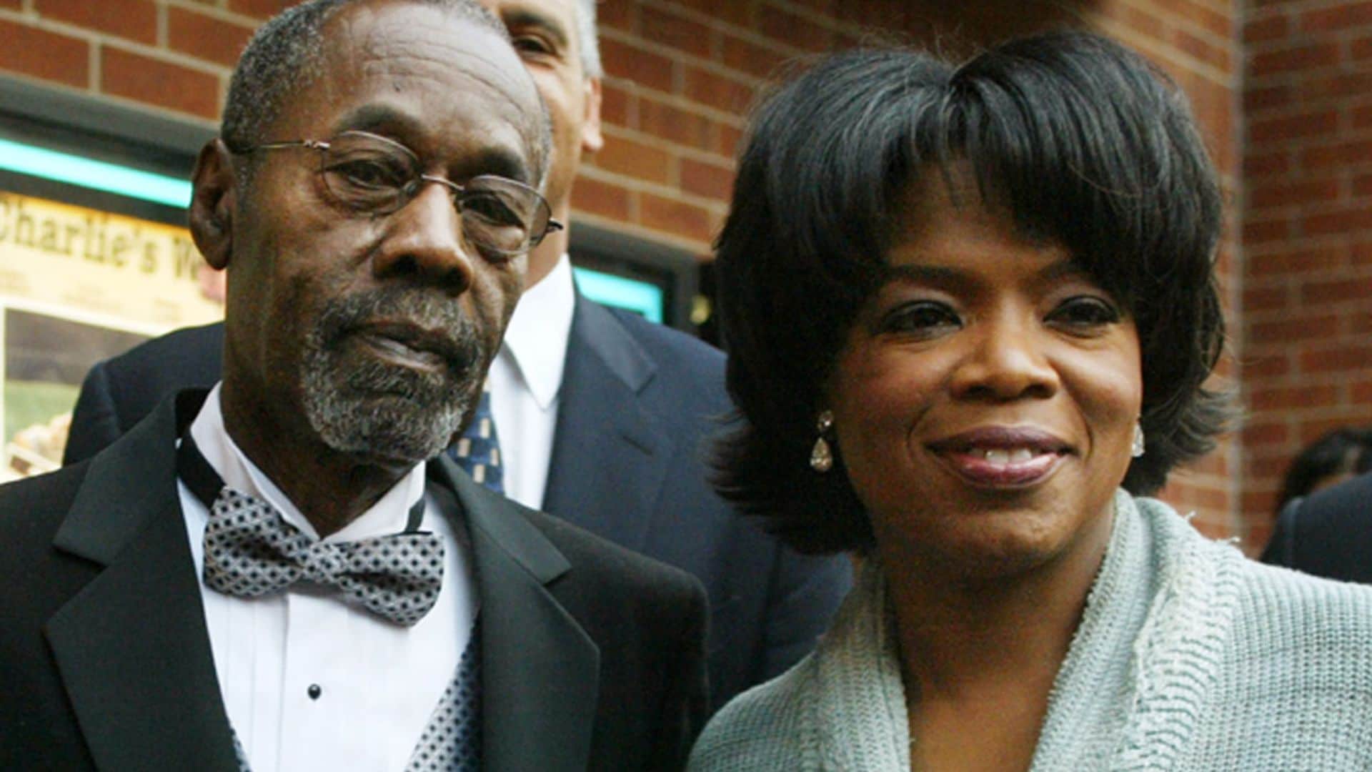 Oprah Winfrey llora la muerte de su padre