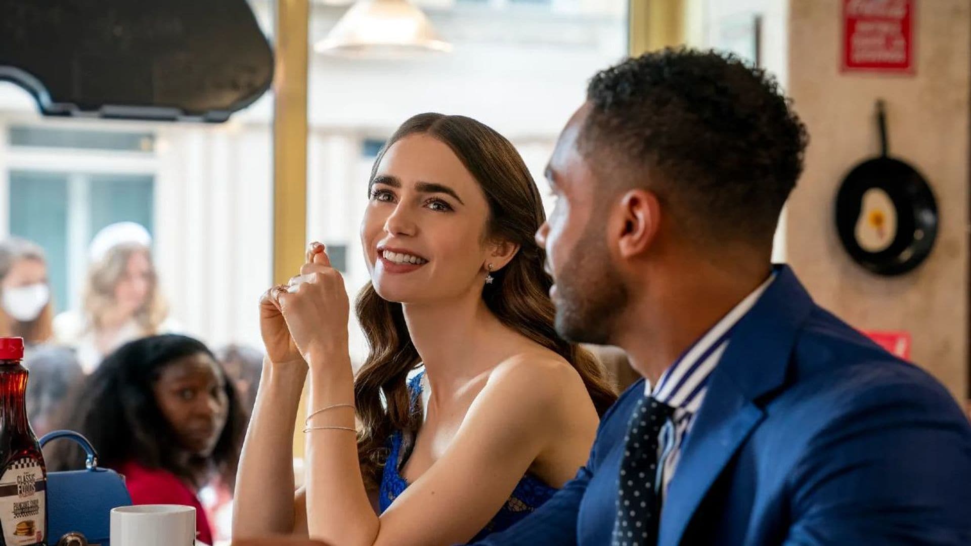 Queda 'Emily in Paris' para rato: Netflix renueva la serie por dos temporadas más