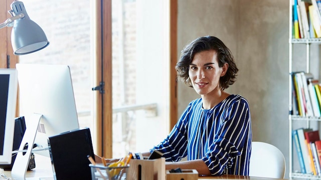 mujer trabajando