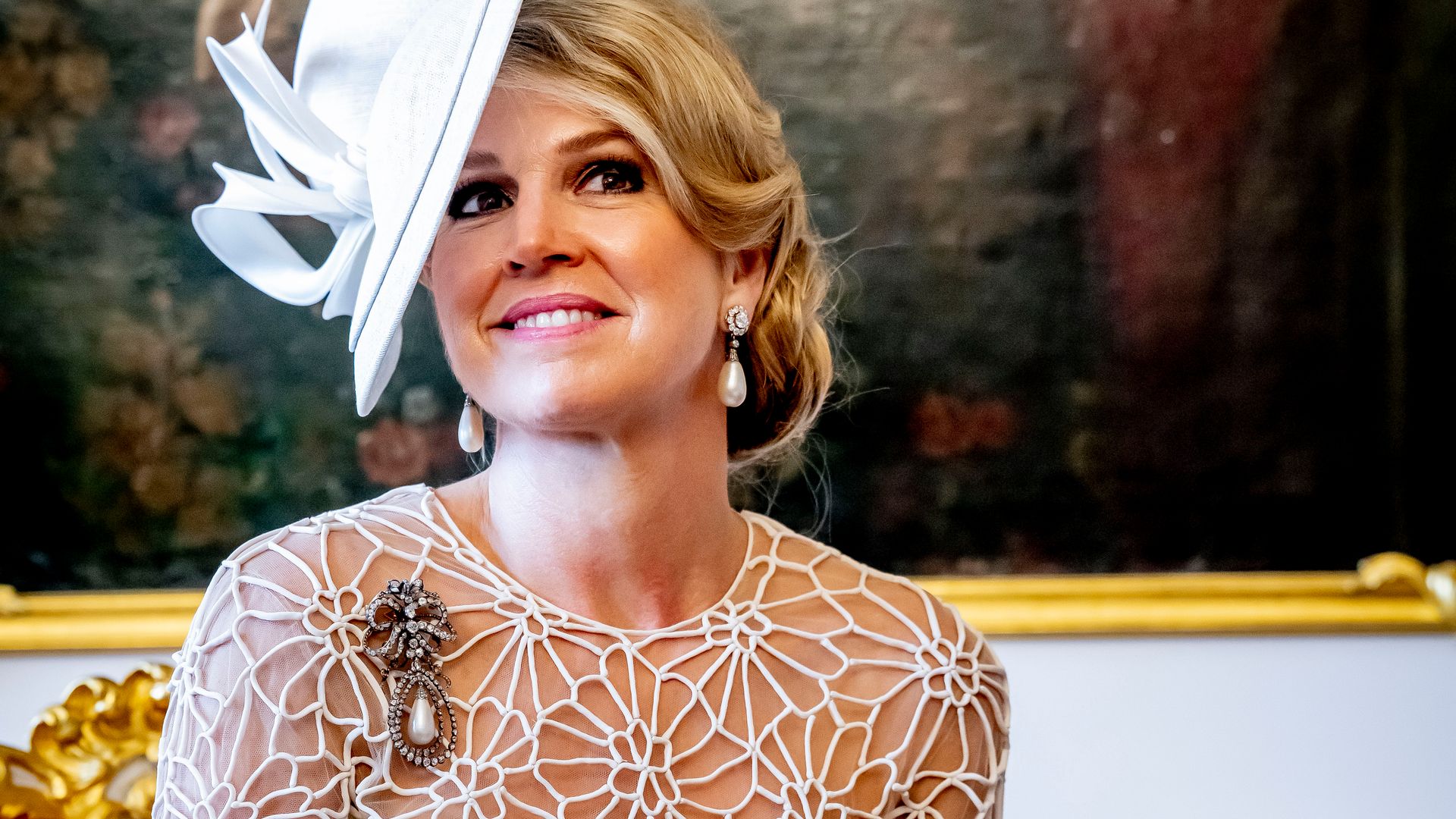 Máxima de Holanda recupera su vestido de la coronación de Carlos III en Praga: la anécdota detrás del look