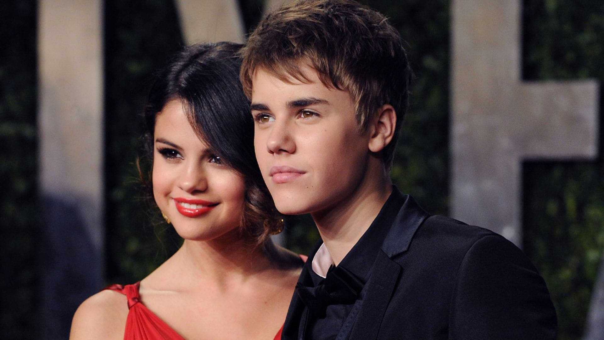 Selena Gomez y Justin Bieber comparten una historia de amor y un... ¡tatuaje secreto!