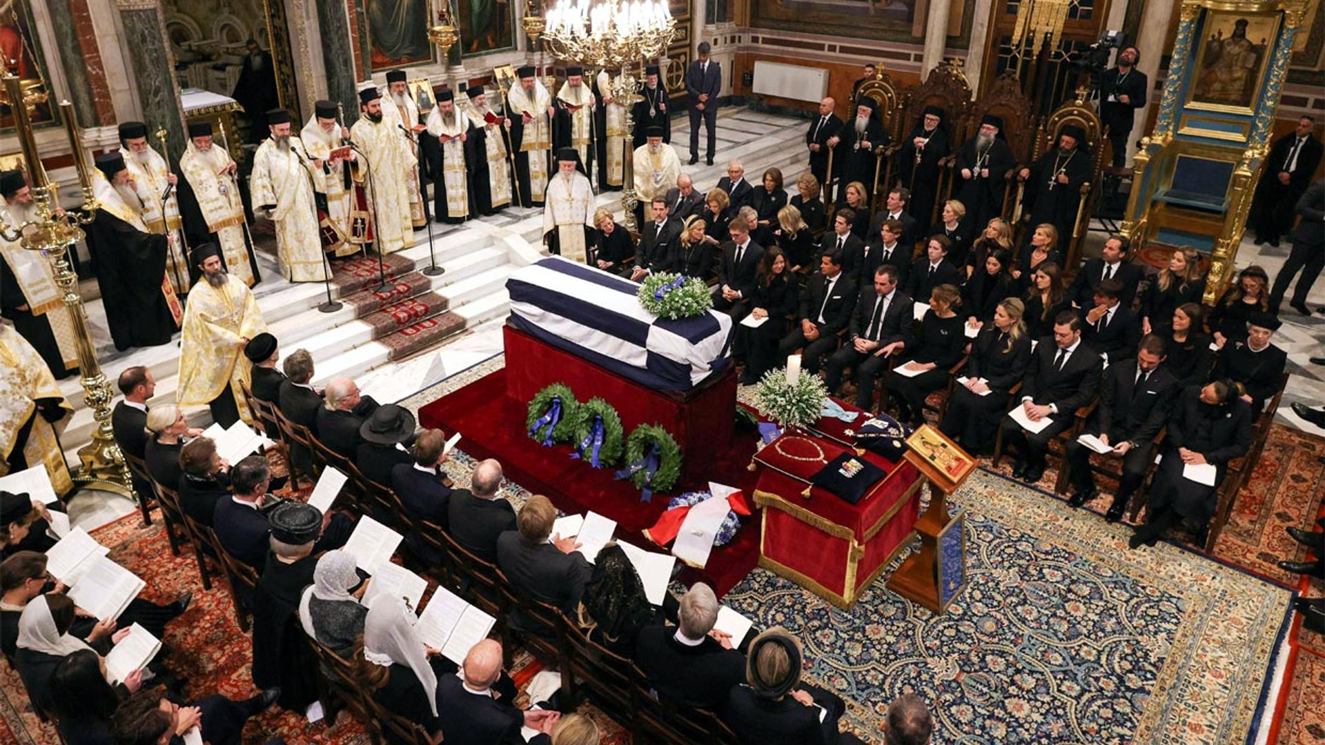 Constantino de Grecia, despedido en Atenas con un solemne funeral digno de Rey