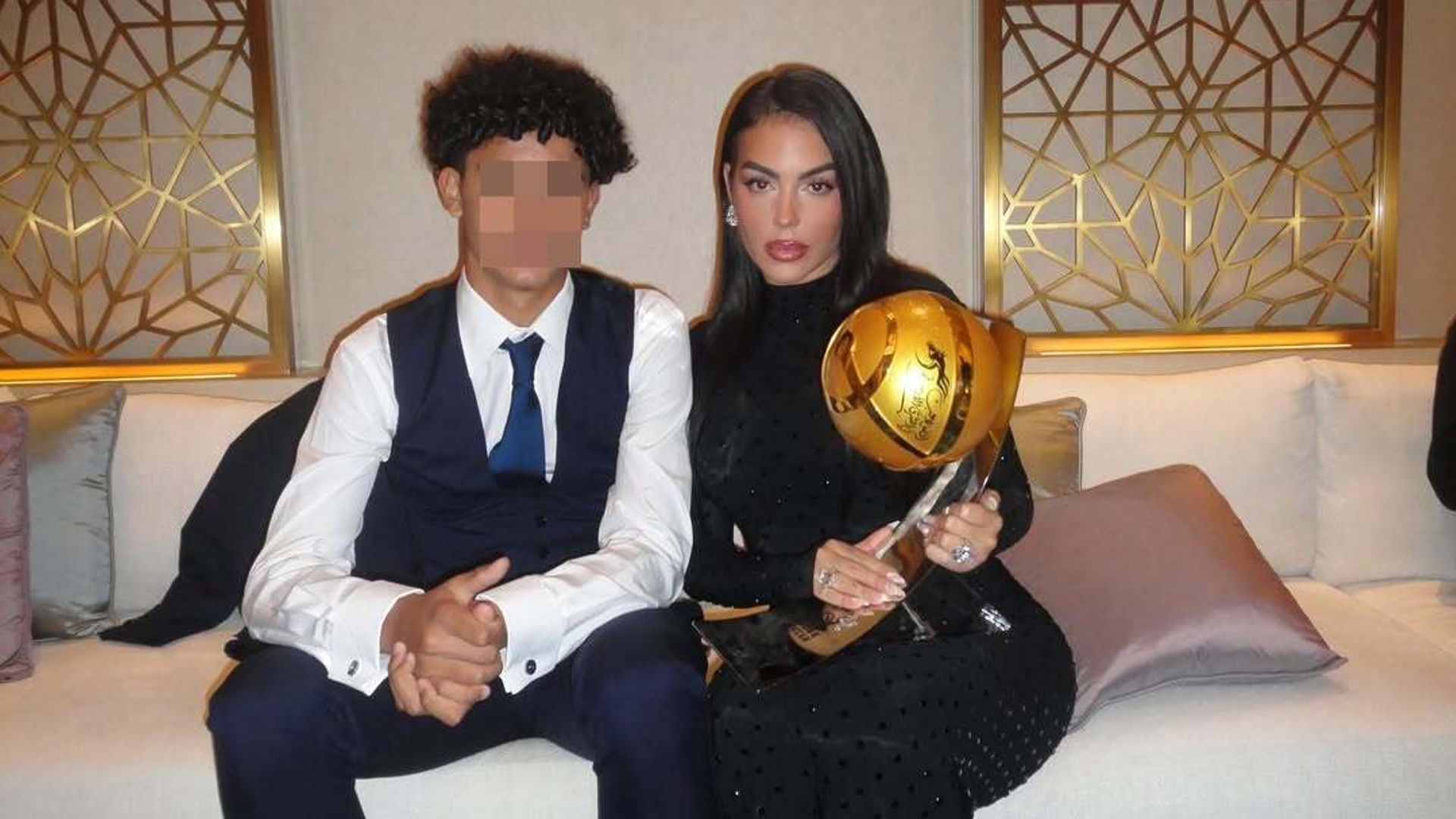 Georgina Rodríguez celebra el 16 cumpleaños de Cristiano Jr. con una fiesta veraniega: "Aunque midas dos metros, siempre serás mi niño"
