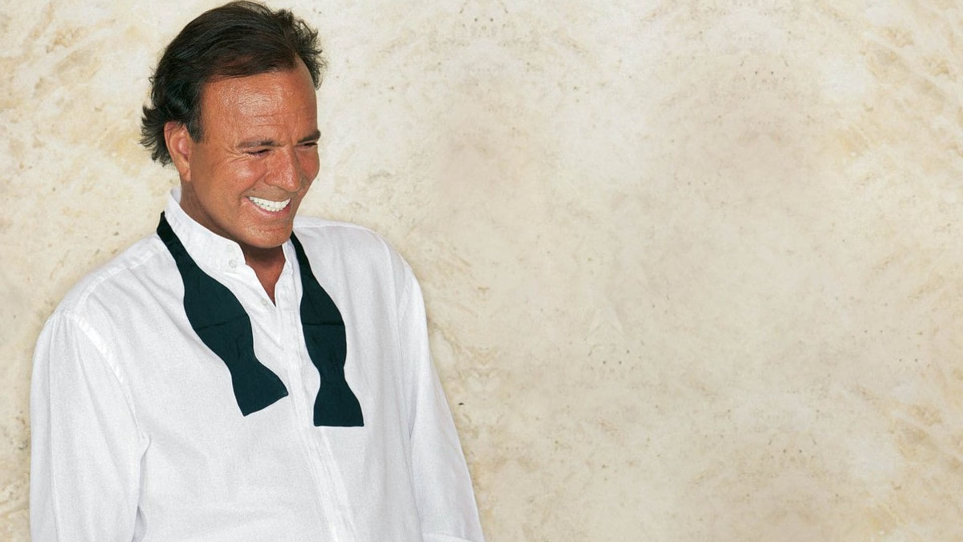 Julio Iglesias rompe su silencio y desvela todas las incógnitas sobre su vida: su estado de salud, su relación con Miranda y sus esperadas memorias