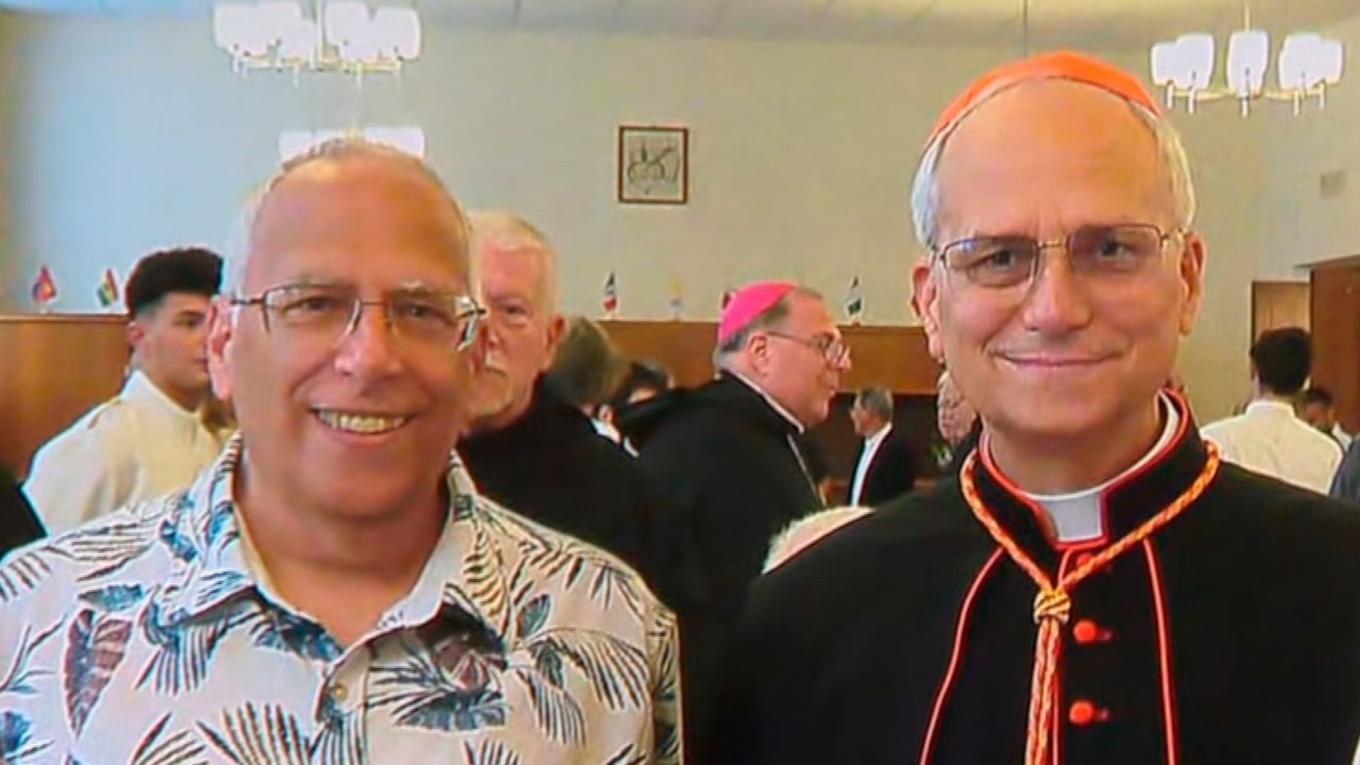 El Papa León XIV con sus dos hermanos