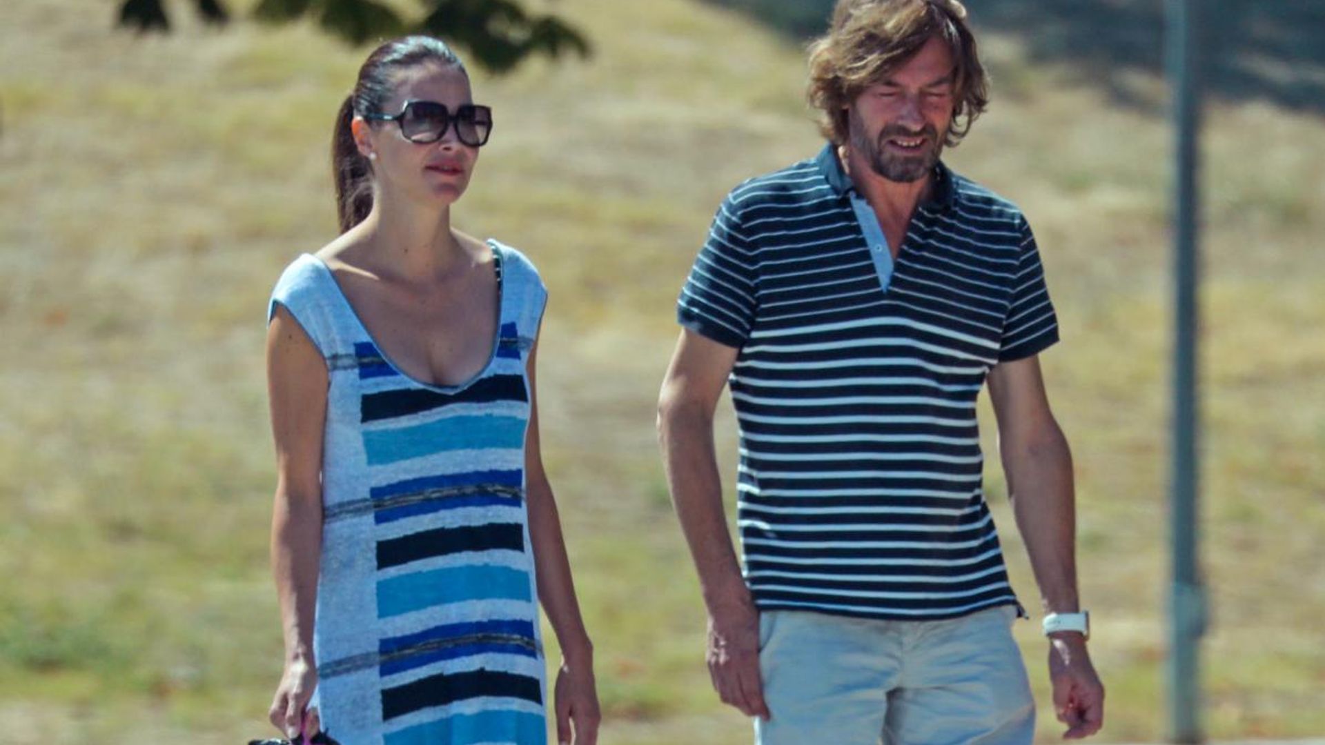 Esther Doña y Santiago Pedraz: descubrimos a la pareja más enamorada en su escapada secreta a Ibiza