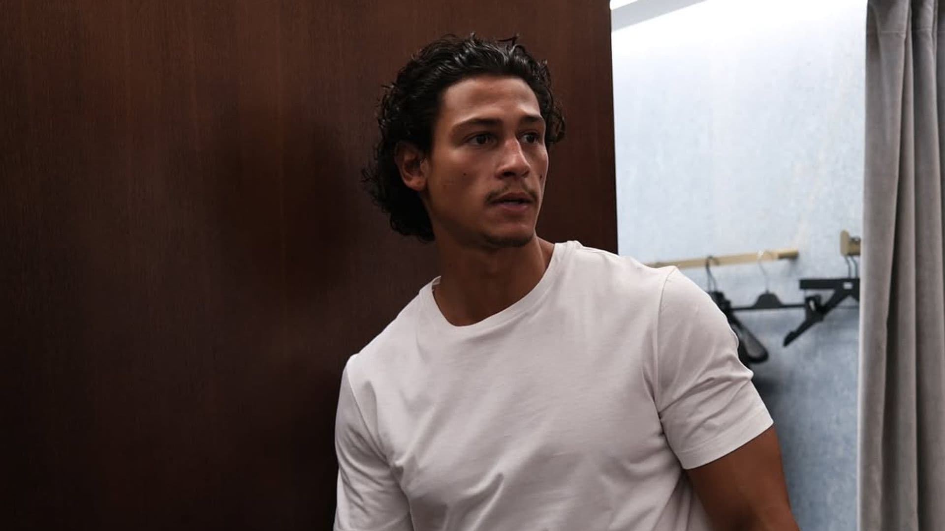 Emilio Sakraya podría ser el protagonista de 'Alas de sangre'