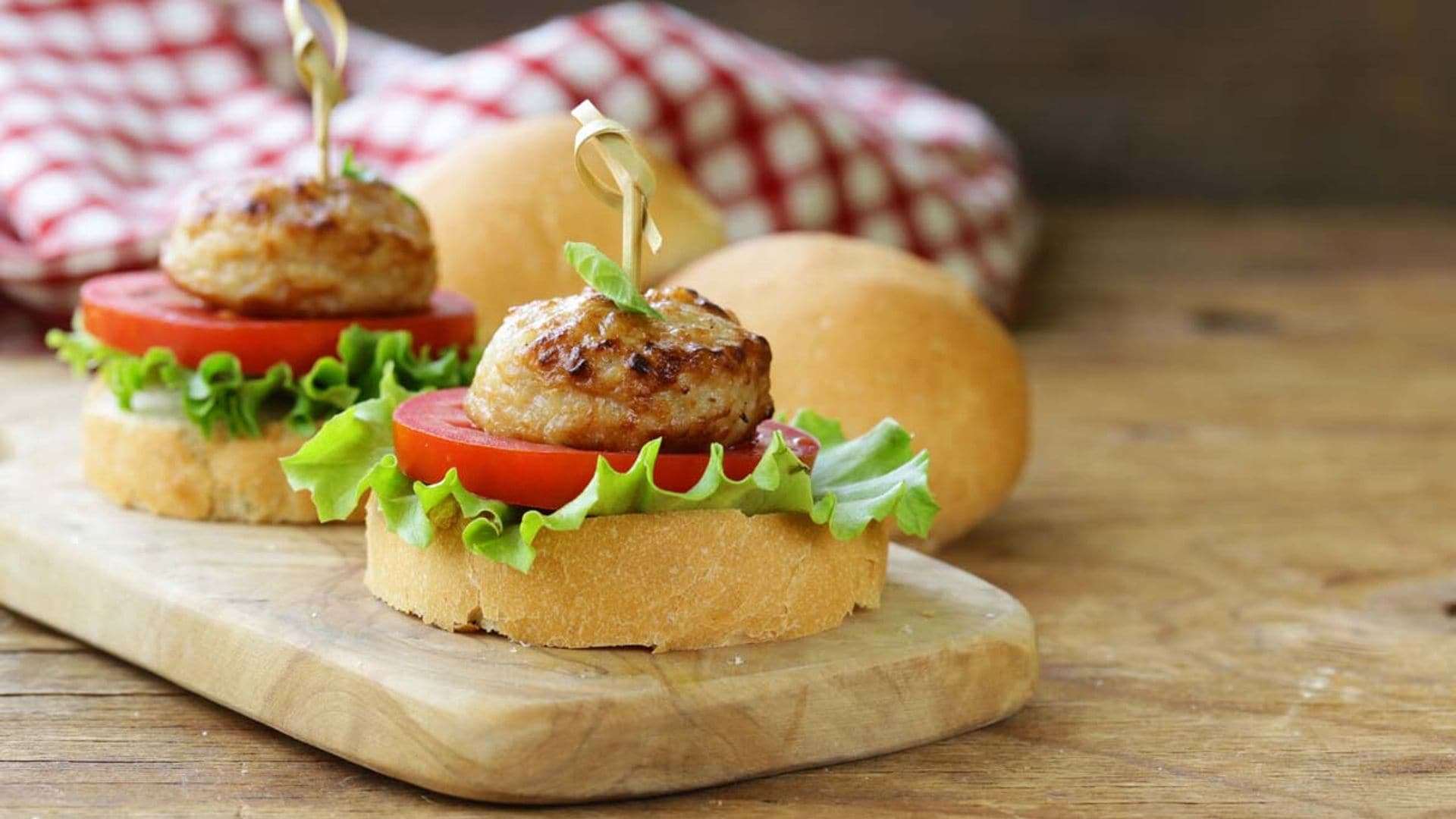 Montadito de hamburguesa casera especiada