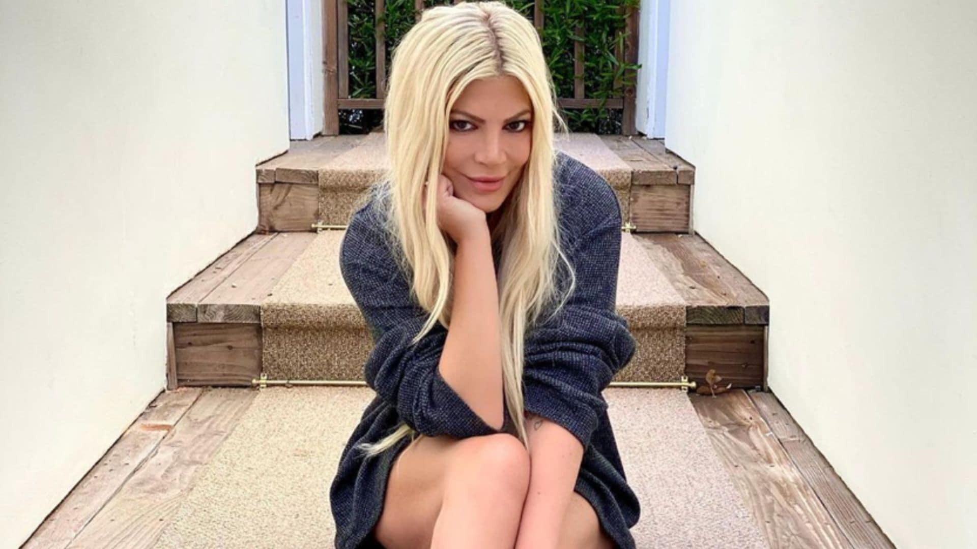 El declive financiero de Tori Spelling: de multimillonaria a no poder pagar la universidad de sus hijos tras gastarse su fortuna